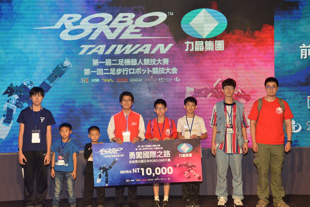 臺灣前八強機器人選手前進日本第35屆ROBO-ONE 大賽！